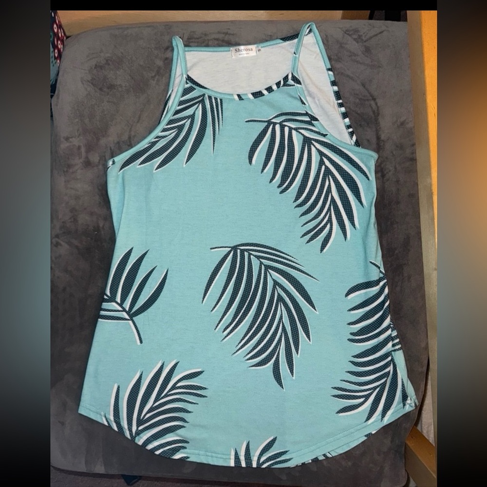 Tropical halter top, NWOT